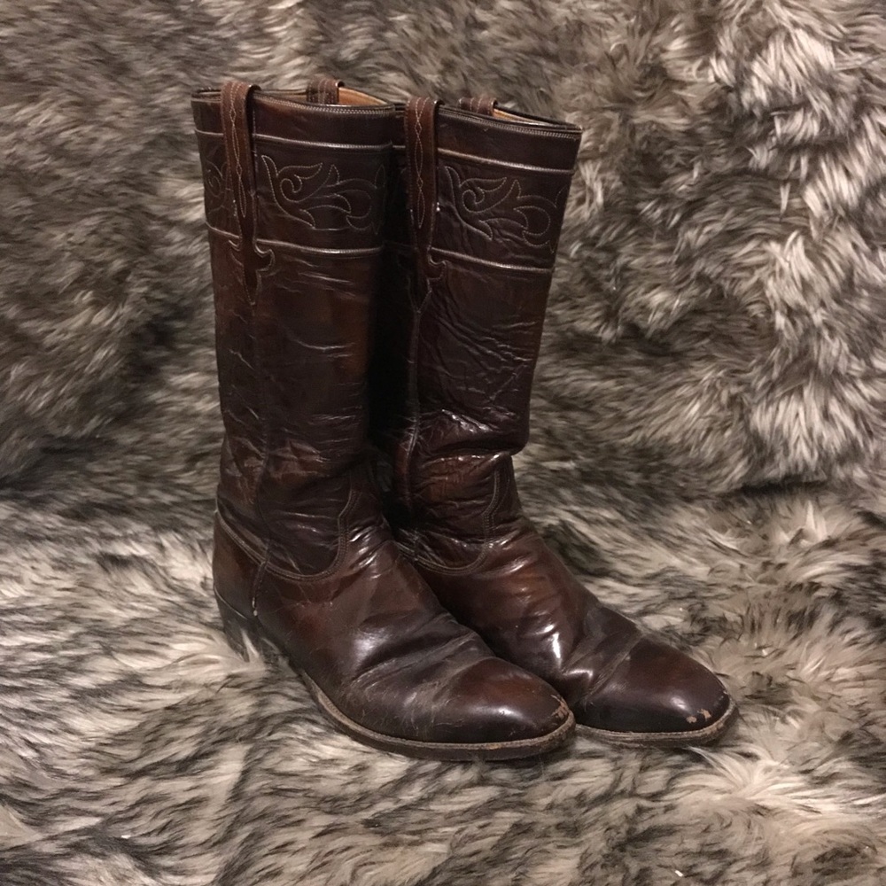 Lucchese Classics